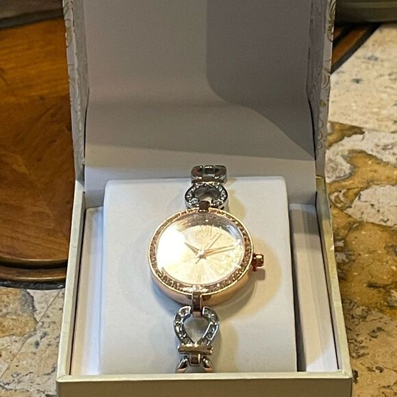 NUB Charter Club Two tone rose gold silver crystal bracelet watch - Picture 2 of 4